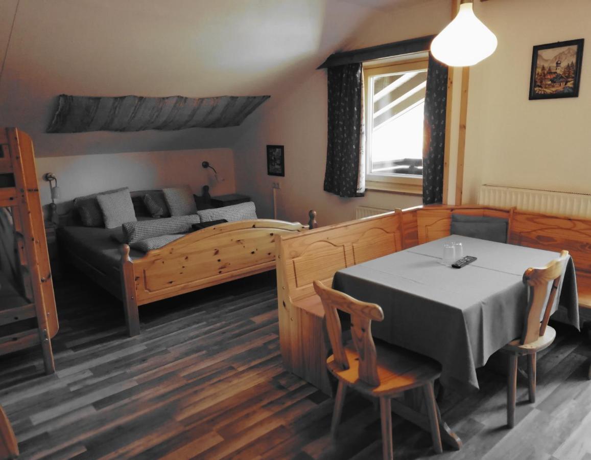 Gruppen Und Familienhof Falkenstein Hotell Krimml Exteriör bild