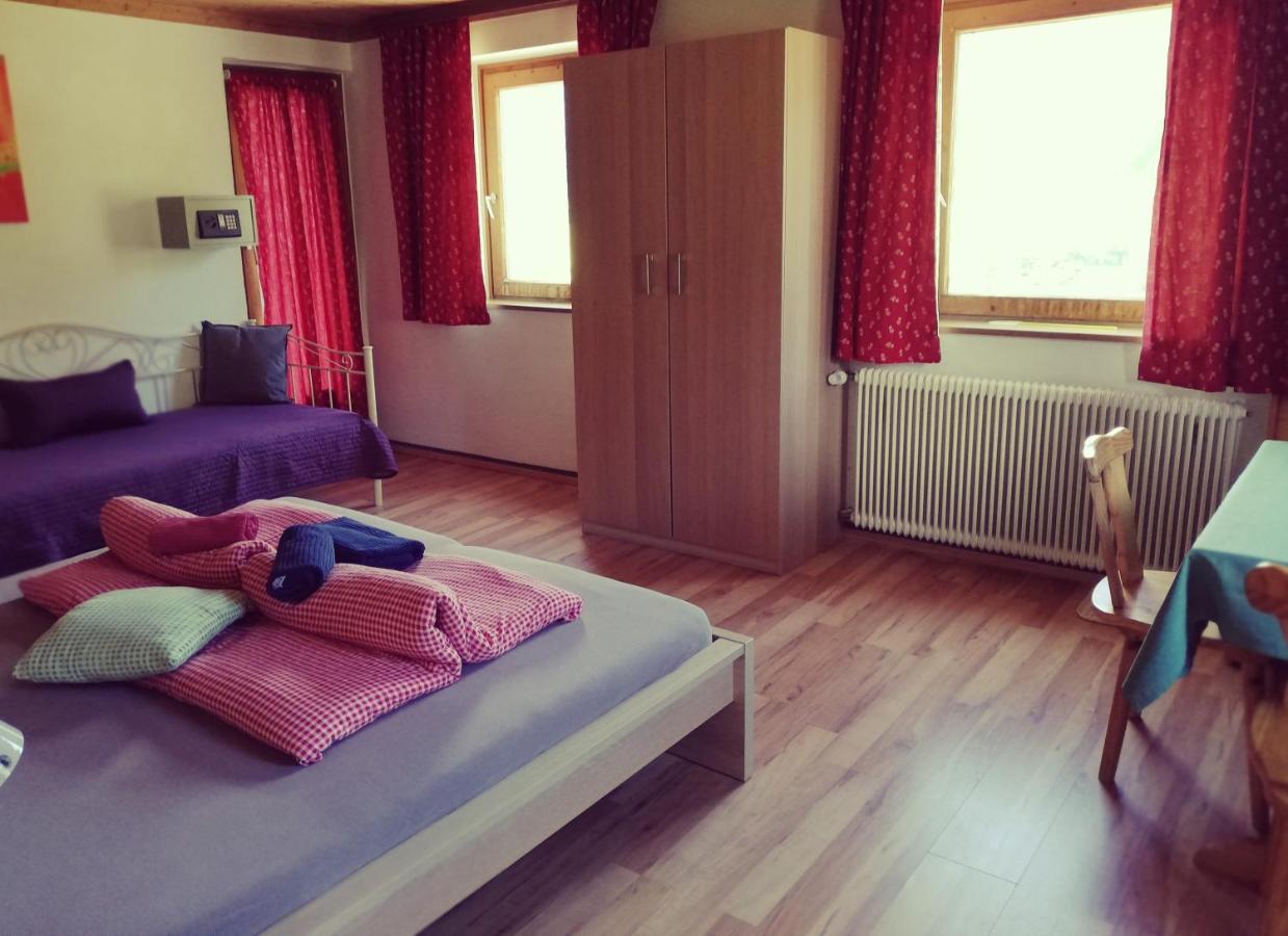 Gruppen Und Familienhof Falkenstein Hotell Krimml Exteriör bild