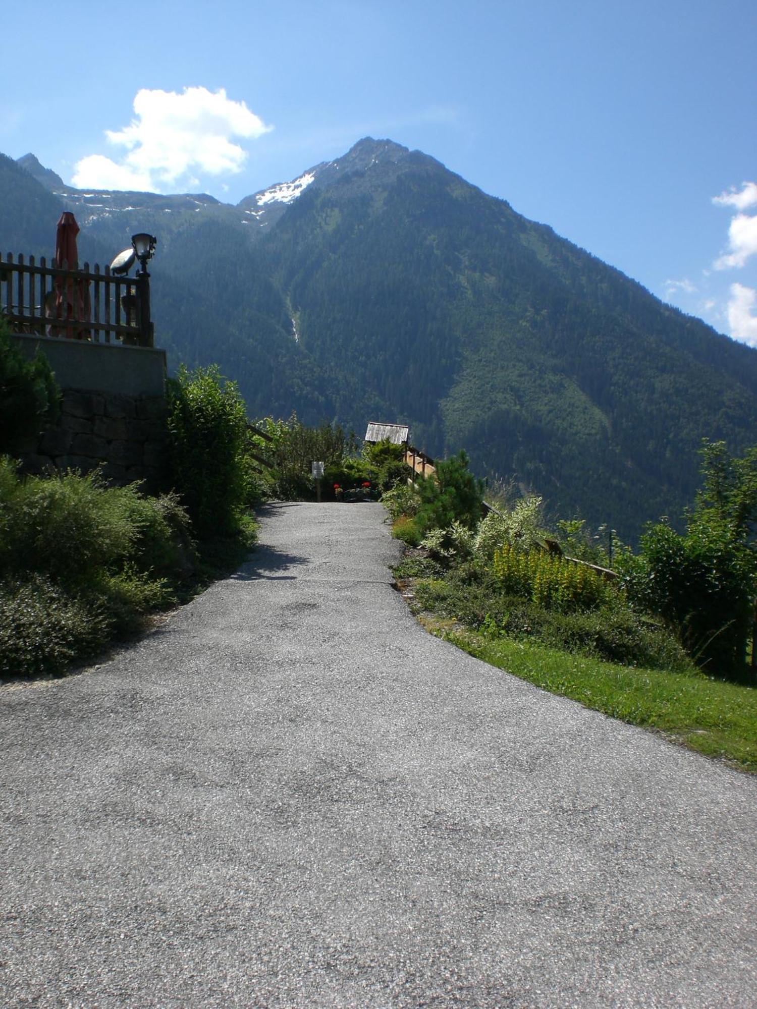 Gruppen Und Familienhof Falkenstein Hotell Krimml Exteriör bild